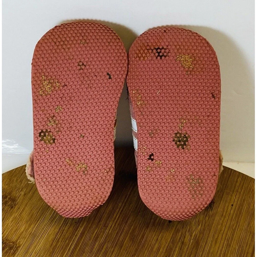 Sox-tab Baby Girl Suede Pink Shoe Size 4